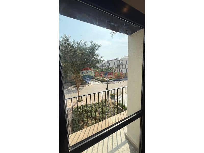 6 e75c6a19-46e0-4d4b-bf17-b20954bf7b0e. jfif. jpg