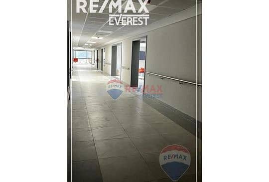 4 4a78bf0a-63cc-449b-82e1-2f2e3ea24357. jpg