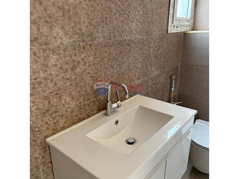 11 1f69a4ca-c2c9-4435-ab77-ae5edcf14986. jfif. jpg