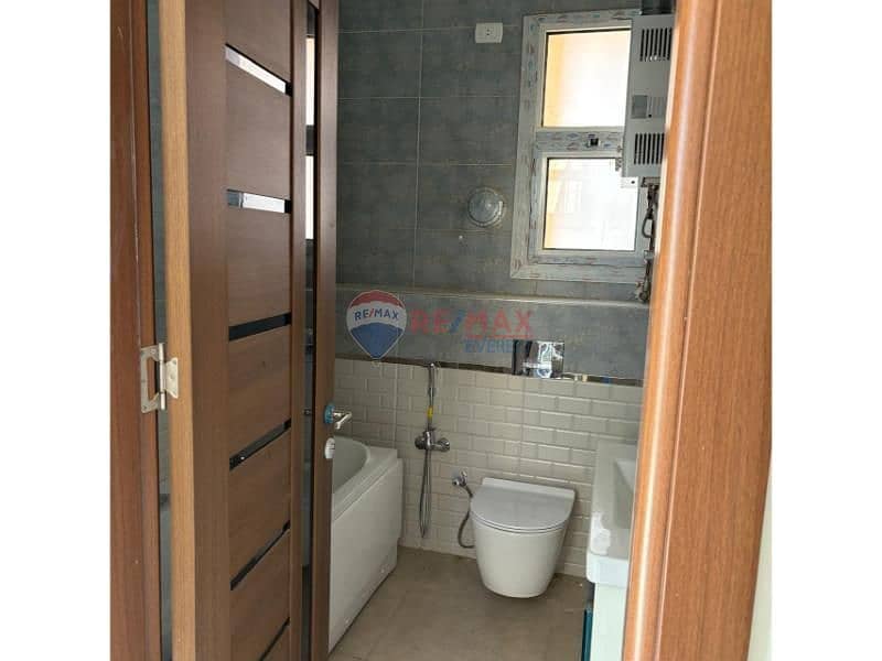 17 cc3a2494-1efb-4a42-b867-d12e4c1b8a1e. jfif. jpg