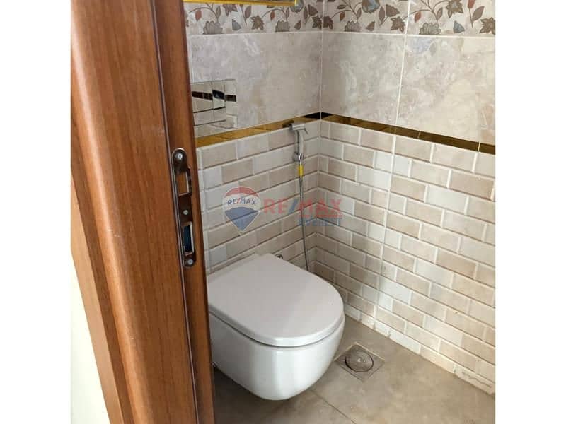 18 cc41e974-cbd1-463b-a3f9-679c9fdf080c. jfif. jpg