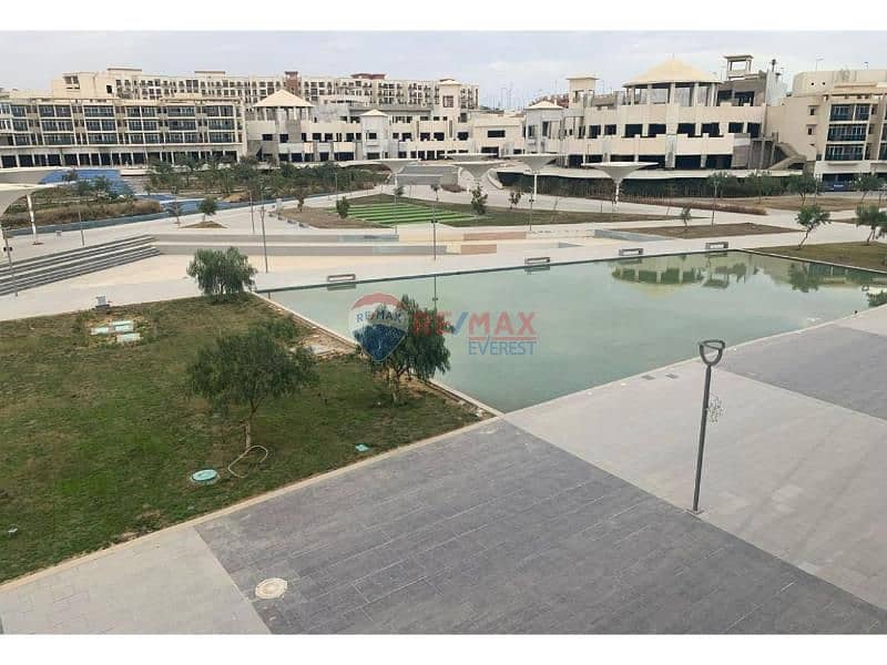 7 295f4bf2-3639-499a-9c56-c0cb29cc2c62. jpg