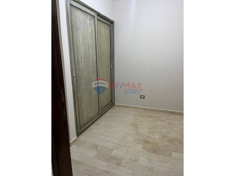 8 b85958f7-ed3b-48a1-8283-45aff0e9dc55. jfif. jpg