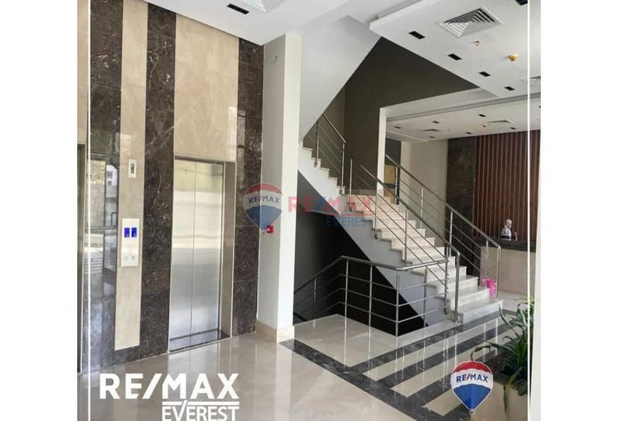 e9851b79-b4a2-4fa4-80c6-5f760d8bee27. jpg e9851b79-b4a2-4fa4-80c6-5f760d8bee27. jpg