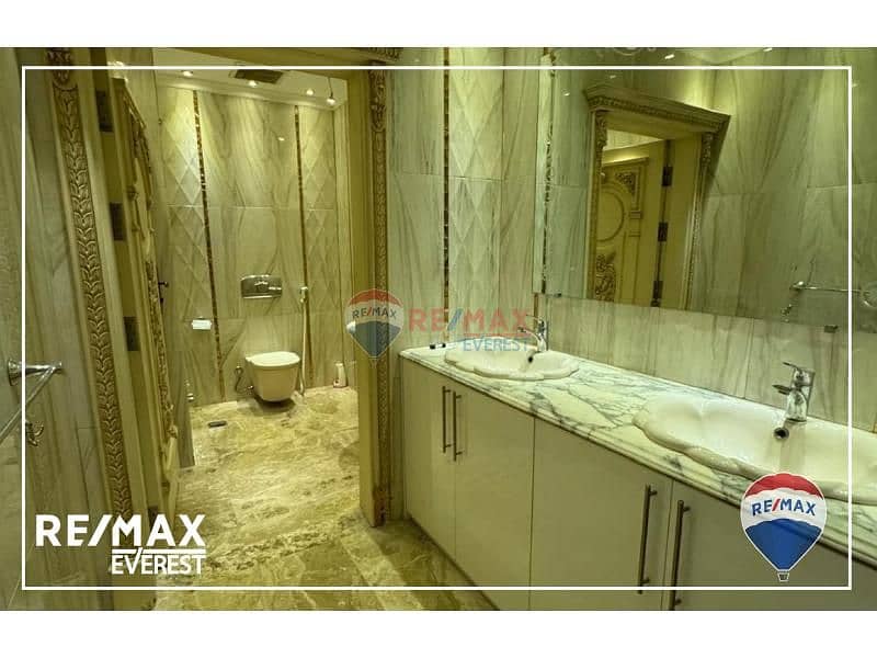 12 0b225b1f-51da-40c5-bb7c-a2b00749c8eb. jfif. jpg