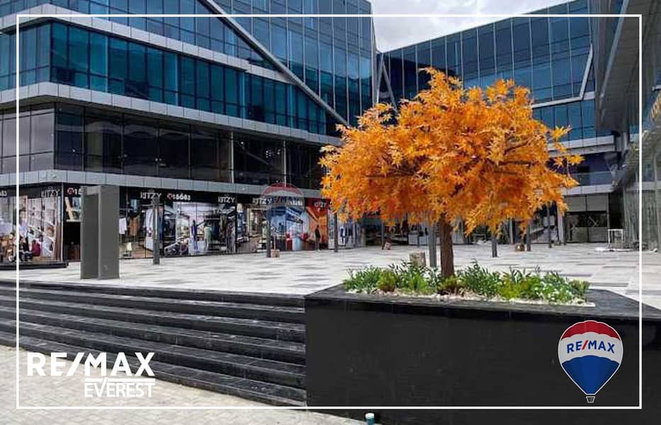 10 WhatsApp Image 2025-09-25 at 2.40. 36 PM. jpeg