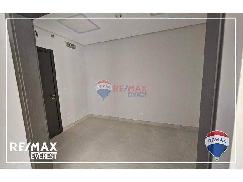 8 3846dcb4-ced0-460b-9cf5-c4207ce9bf14. jfif. jpg