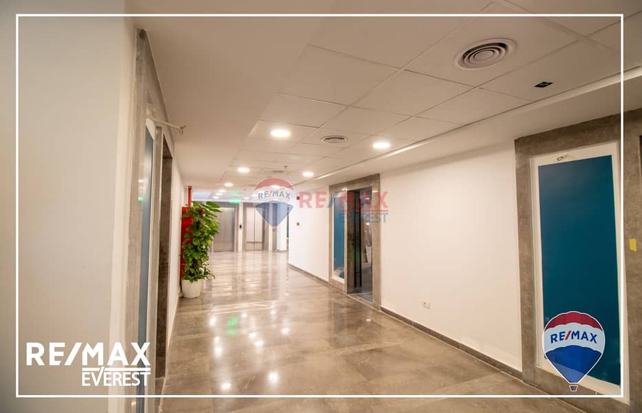 2 WhatsApp Image 2025-10-23 at 4.33. 40 PM. jpeg