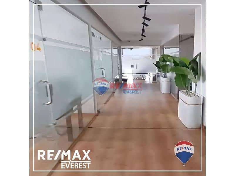 2 74c83dde-d9d8-11ef-b69e-f69c2862ffe2-bb370eb9-5da5-4a25-baef-d4a7ec2bc091. png