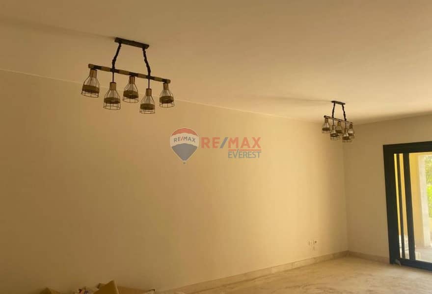 4 8580145d-46d1-4802-9bc6-1c24314fbfd5. jpg