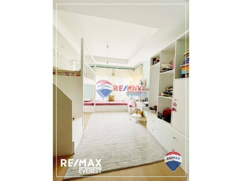 8 1fcc9444-c881-45c9-98ff-65098730c931. jpg