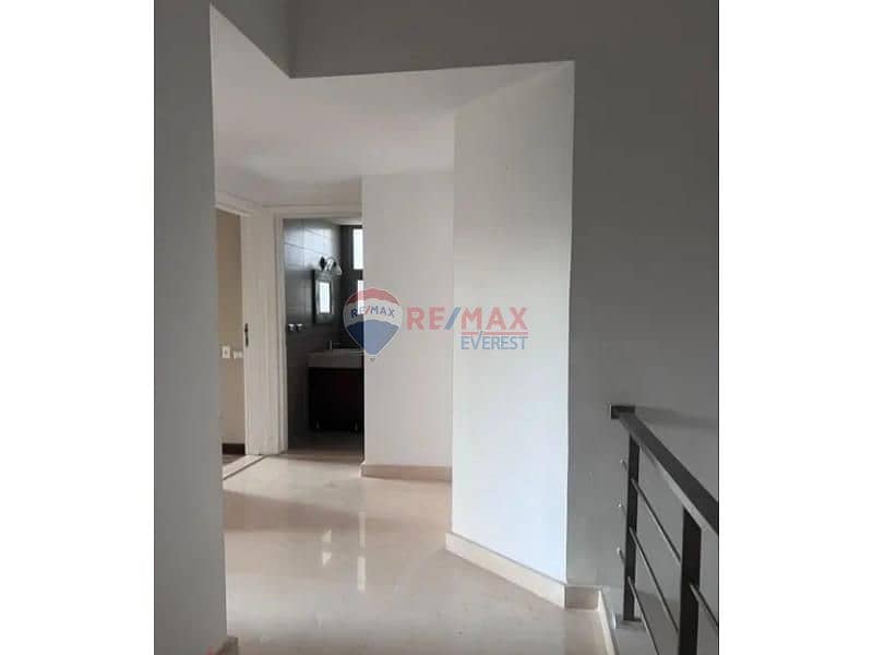 6 5fda9b94-bace-49a4-900d-bc8b29608563. jfif. jpg