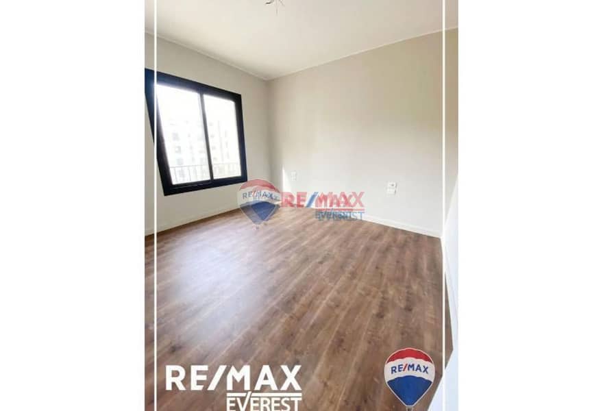 3 ecd3772c-4417-4b6b-b6e5-469ad9661ec2. jpg