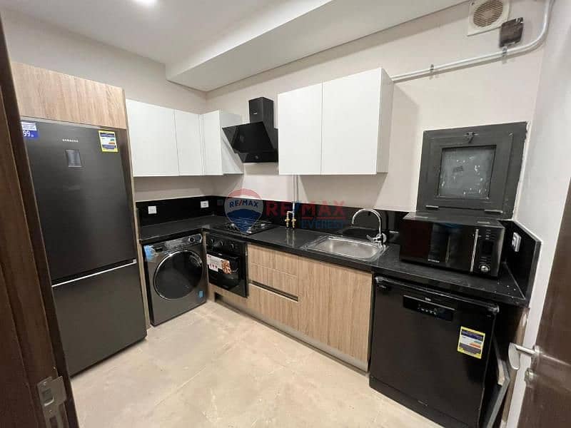 12 8d7dcd1d-43c5-48ed-82a7-ad32776b6c71. jfif. jpg