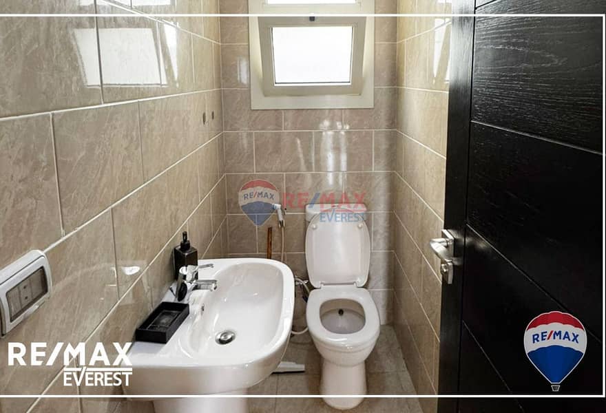 9 079381a4-385b-4eaf-864f-9c32da9ea450. jpg