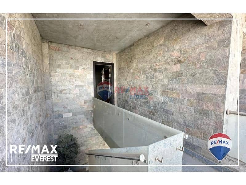 10 3969b8cb-1c06-4d48-bab4-0dce76bd6210. jfif. jpg