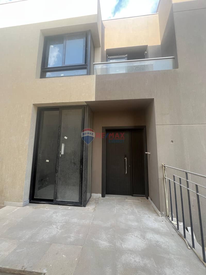 5 WhatsApp Image 2025-10-21 at 12.40. 01 PM (6). jpeg