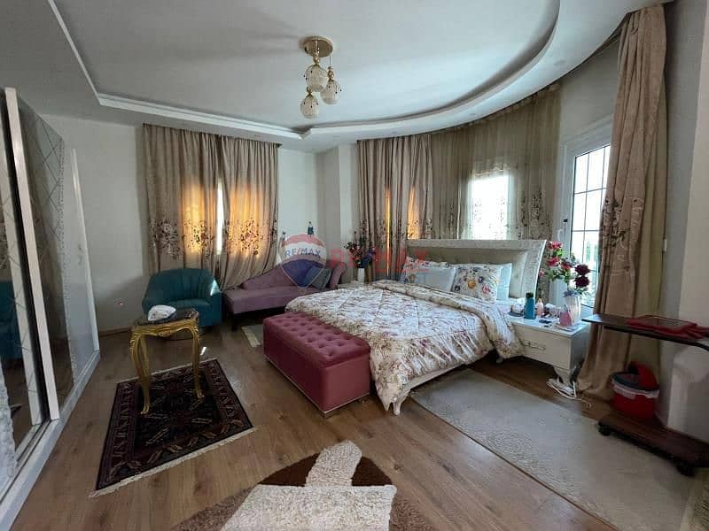 12 93afe75e-c1ae-43e2-bc10-8fa44d23f8df. jfif. jpg