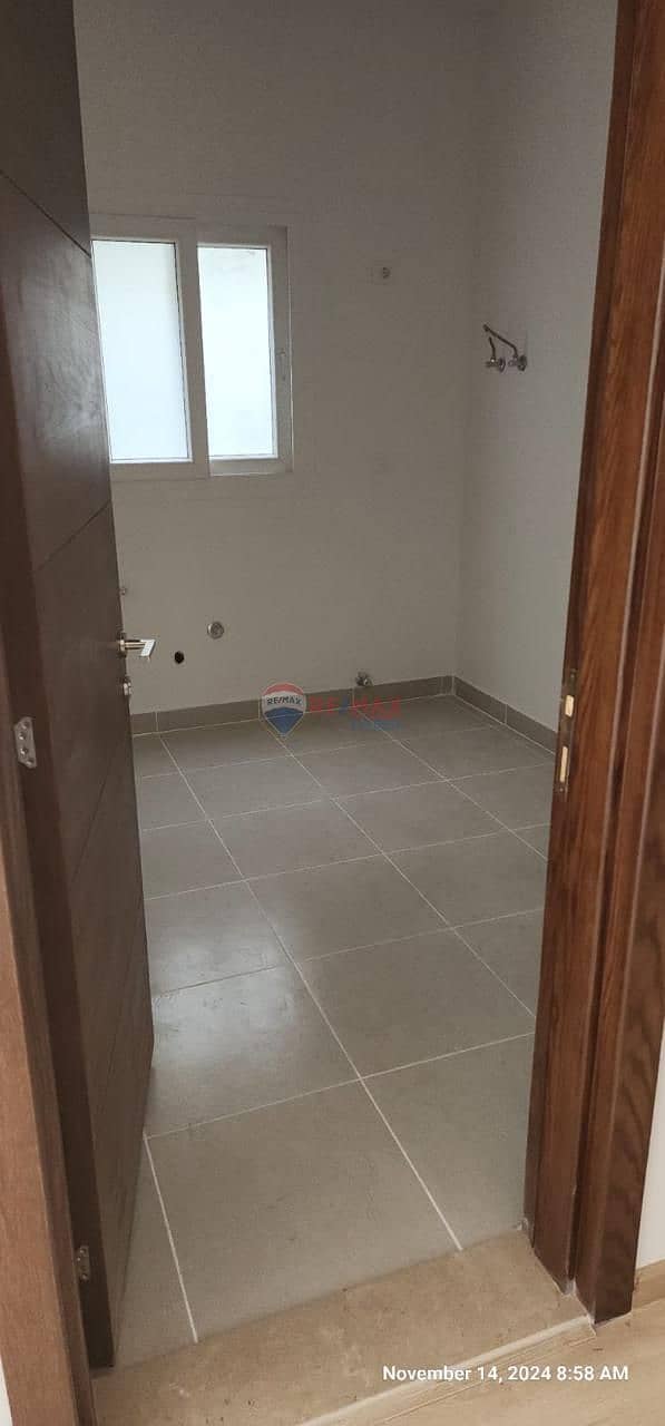 12 WhatsApp Image 2025-10-21 at 12.52. 27 PM (4). jpeg