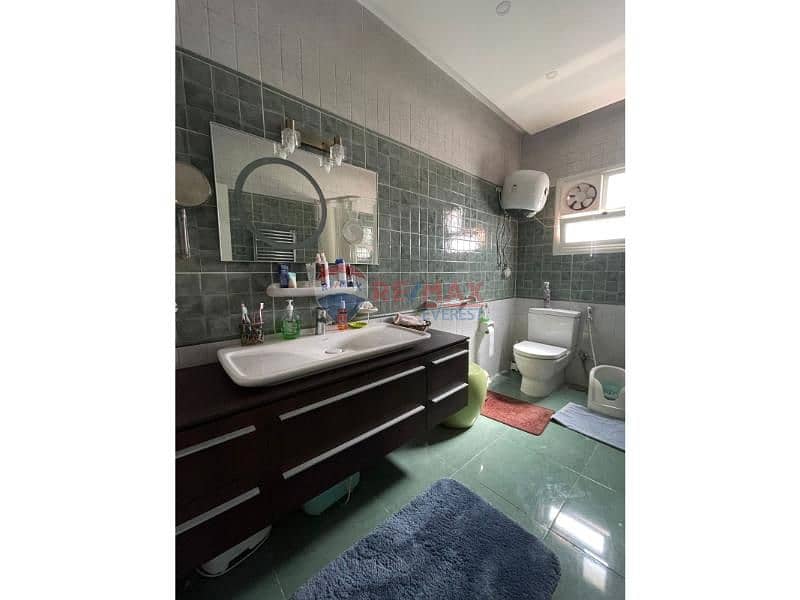 21 b8cba7e4-61e8-4d43-88b1-04df221bcaf9. jfif. jpg