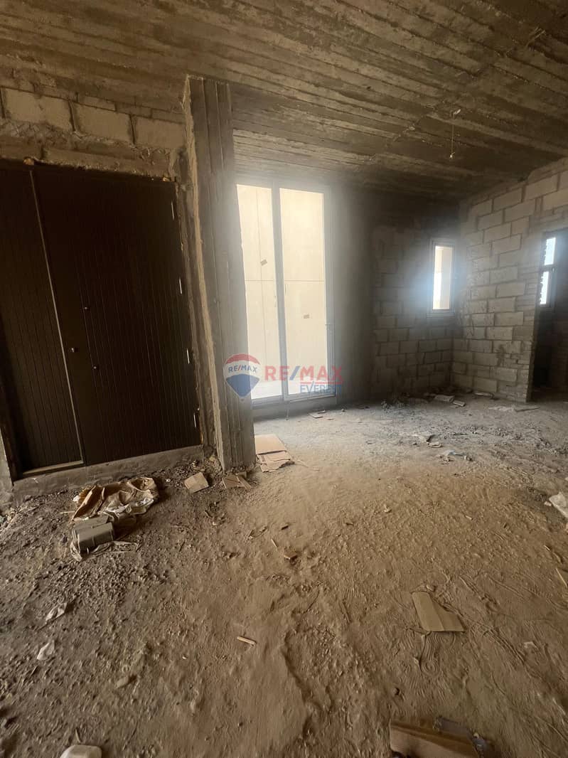 18 WhatsApp Image 2025-10-21 at 12.40. 03 PM (2). jpeg