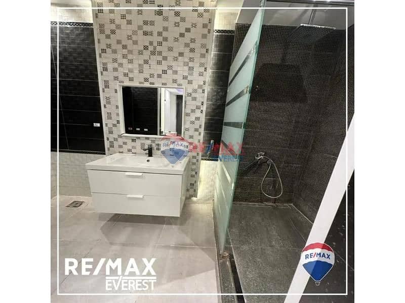 9 135255636-800x600. jpg