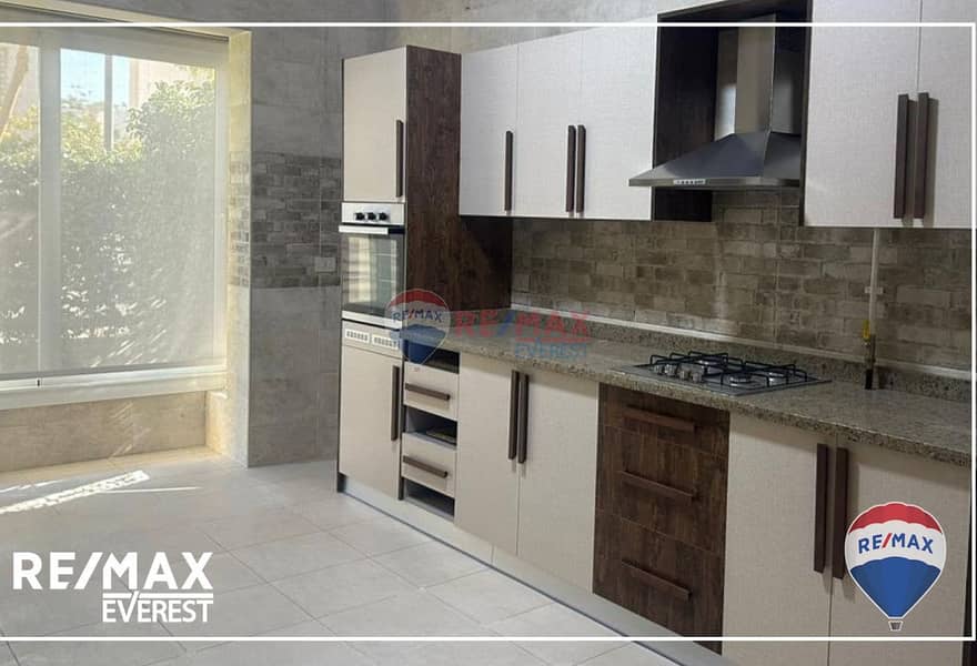 10 53912825-d37b-4ec1-9086-d1d4c4bfe73a (1). jpg