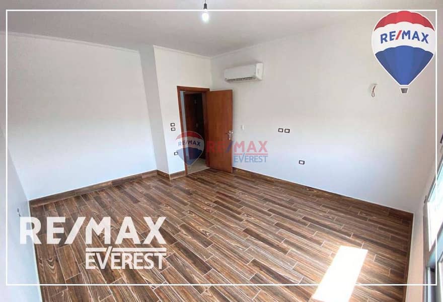 4 2874240f-53ef-4e24-b006-0d6797ba0196. jpg