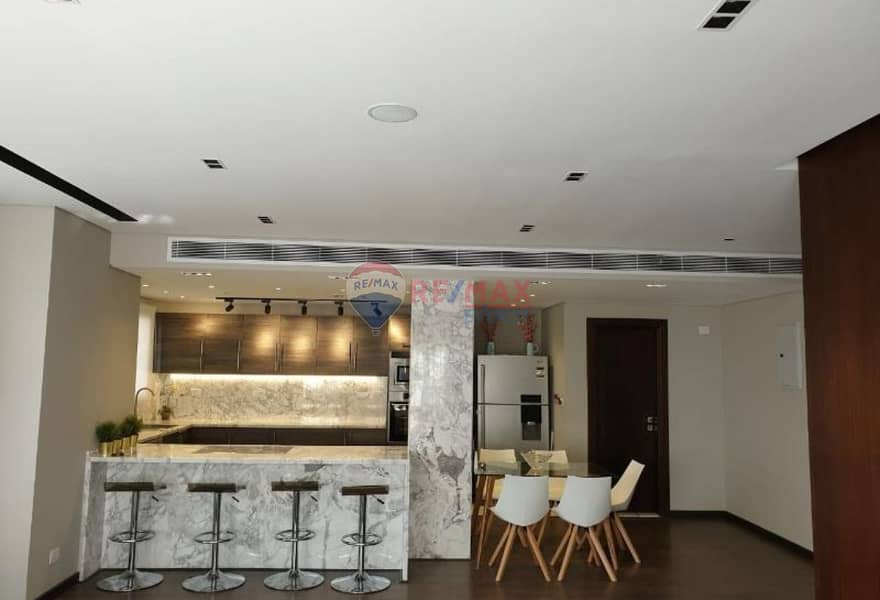 5 9455bb20-2df6-48a0-99a4-168d81fc8222. jpg