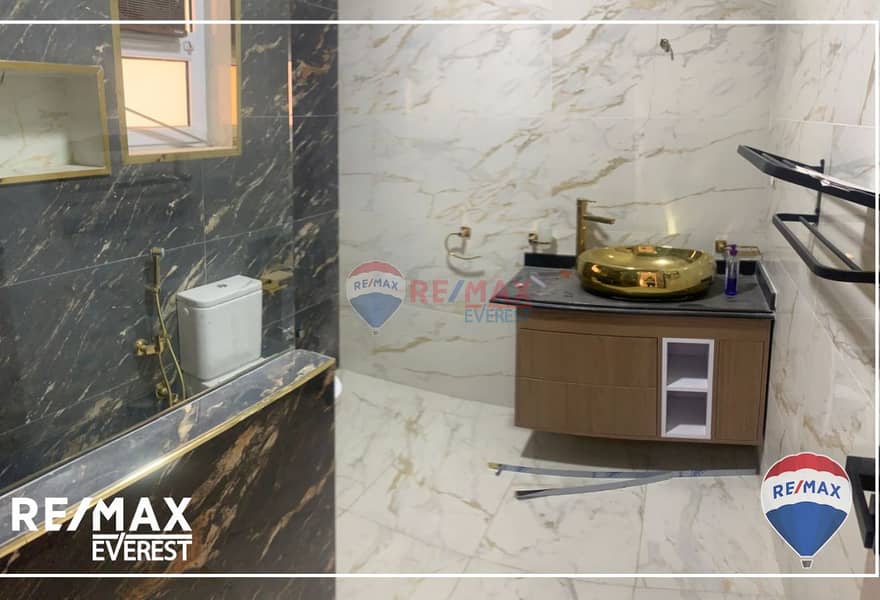 8 1b134ace-9ccf-4477-906a-6cb266abec2a. jpg