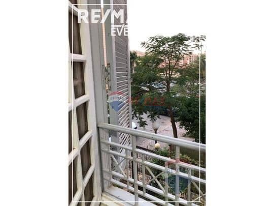 8 1e333cc7-e872-462a-bb8c-87a56ffaa84c. jpg