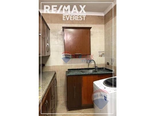 12 26257f69-f392-40d0-9a50-8f0fa646e56e. jpg