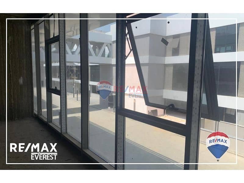 4 ef47a53d-b719-4bab-a365-26d687b32c21. jfif. jpg