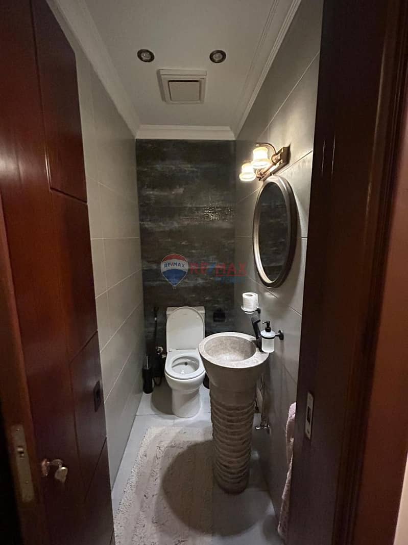 12 WhatsApp Image 2025-10-21 at 12.41. 53 PM (2). jpeg