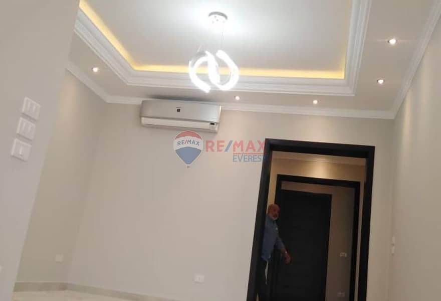 2 c8b1aed2-bd6d-4f4c-8383-a286e76b2e97. jpg