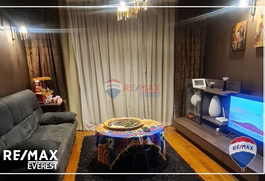 8 0f4ff747-ae16-44a6-990b-73f2e8fe3c6b. jpg