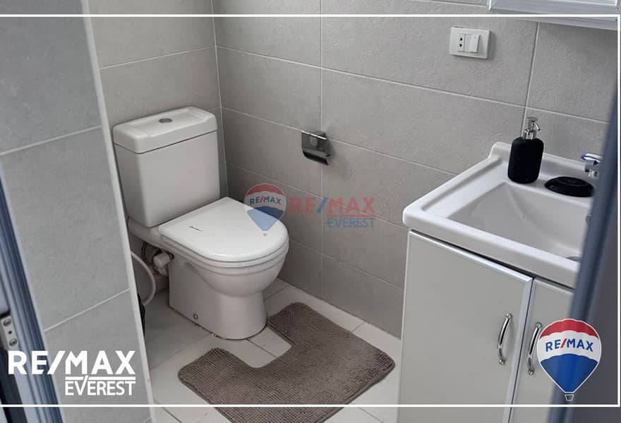 7 970e8b69-3952-45e0-8f09-79c2c3dad367. jpg