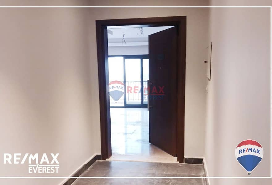 9 f4672aaf-78cd-4964-88c9-05d60fc7c2d4. jpg