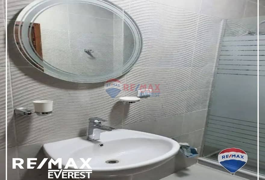 9 42d97507-766d-442c-a66c-14fc4ca2981e. jpg