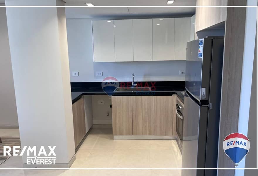 7 6cee9d7f-46ab-4d66-aabb-5e6618b68bbf (1). jpg