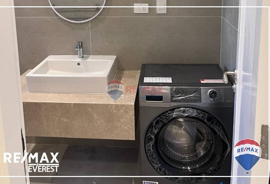 10 c02bd08c-92fd-499d-bc78-423cefca0d3a (1). jpg