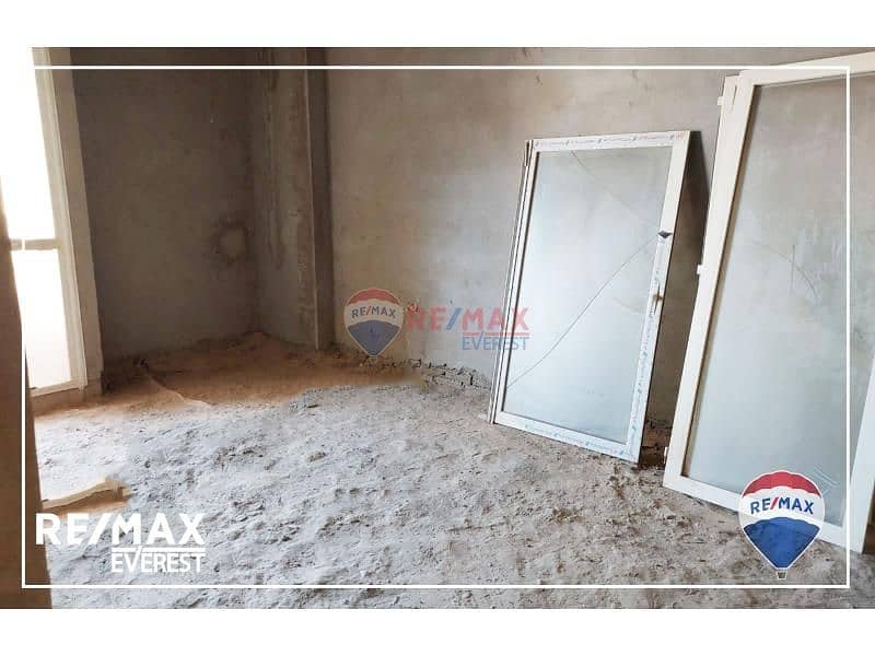 10 e8b0c4c5-0f96-4a3e-9c71-d5a4fc4cbc1c. jfif. jpg