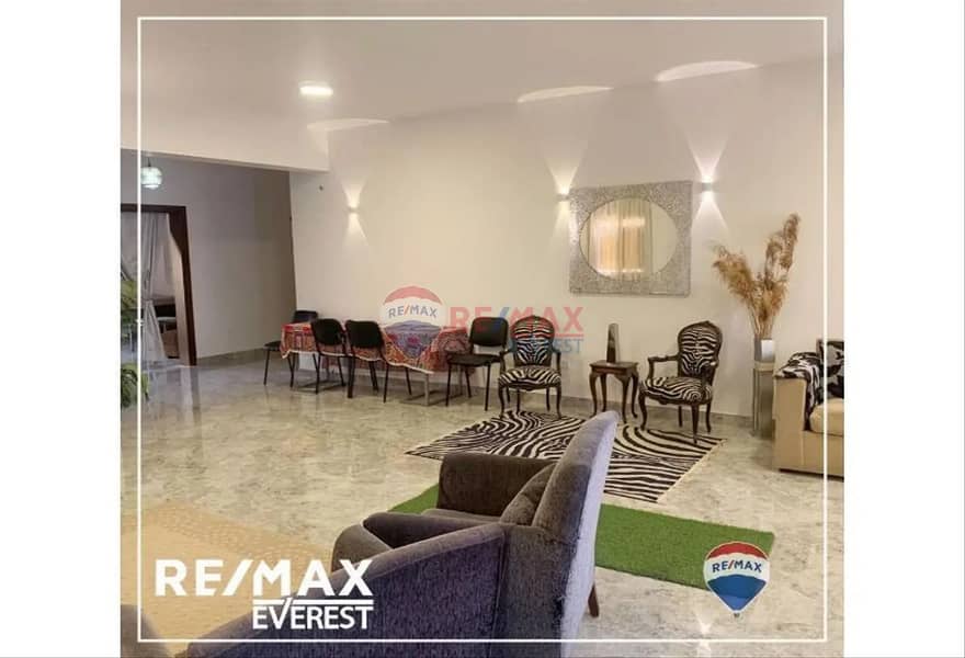 4 c347f619bf4206d2cef95e1e0c4c77dab1d089ec. jpg