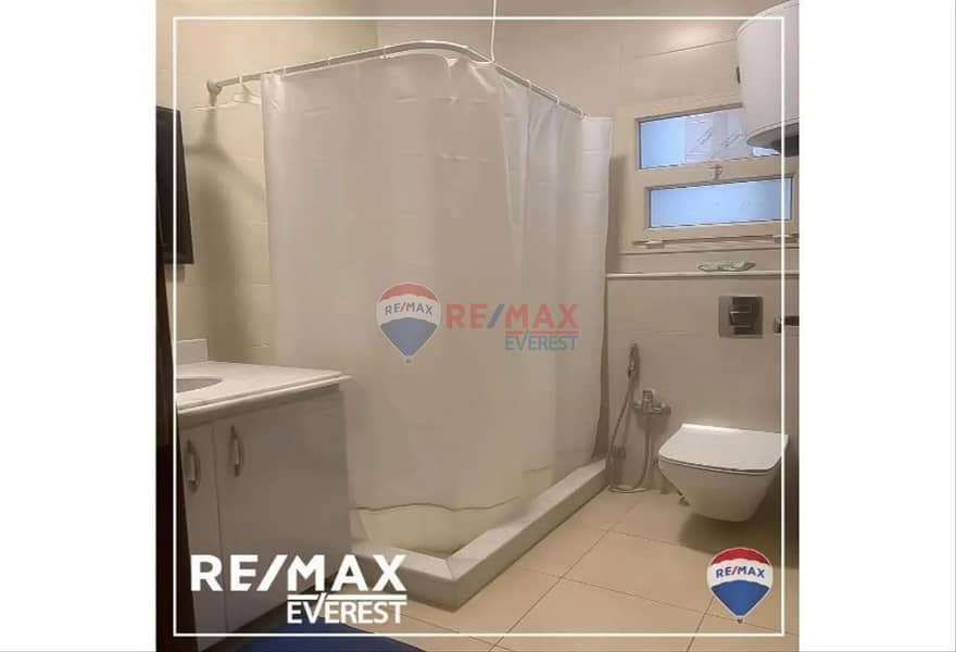 10 12dee43f9ca26651d65b02934a5f319fe3833ec3. jpg