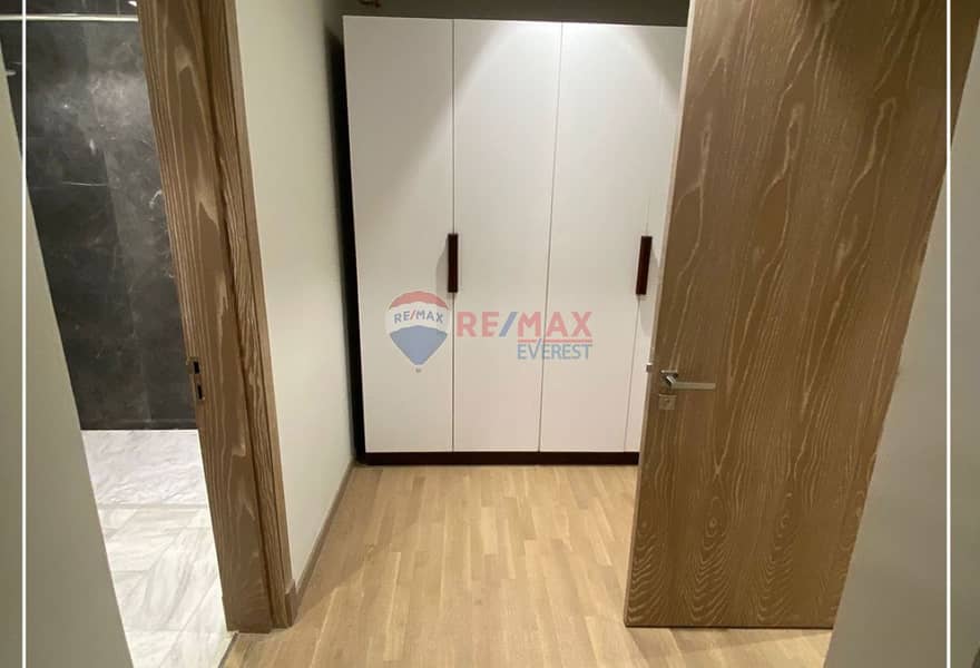 4 a73d7362-3edb-4933-b393-beffea771145. jpg