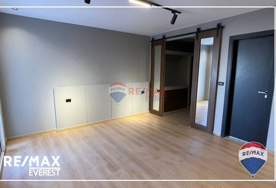 3 69a8b35d-a68b-4604-8bc1-f91020df5539. jpg