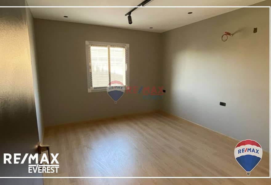 7 8876f3ab-1eb3-402f-9f79-ba05ab0d382e. jpg