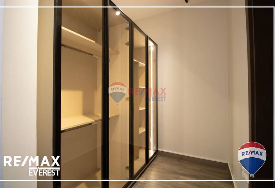 7 4b7cf574-cdd9-4d82-a77c-323c65d5cac3. jpg