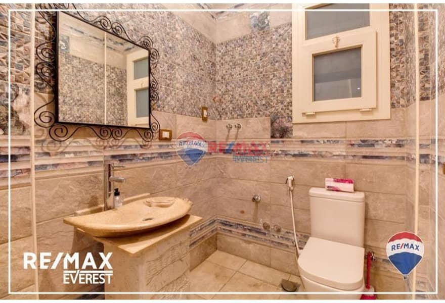 11 f62ae0c1-0796-488d-a2d5-e52cac0e4043. jpg