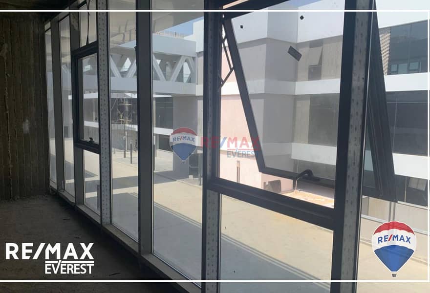 8 2830c290-d097-4dbf-a6e4-612a0a4e7398. jpg